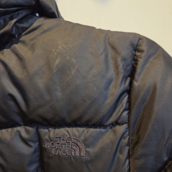 The North Face Women's Black Puffer Coat - Picture 7 of 13
